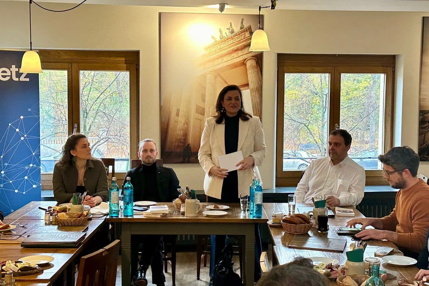 AI Insights: Erfolgreicher Digitallunch zu Chancen, Herausforderungen und der Zukunft der KI